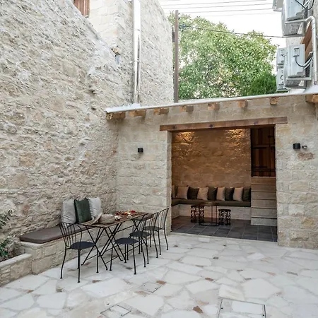 Palazzino Luxury * Lofou