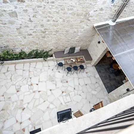 Palazzino Luxury Apartment
